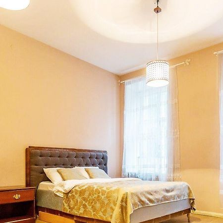 Apartment On Hutsulska 24H Electric Lviv Exterior photo